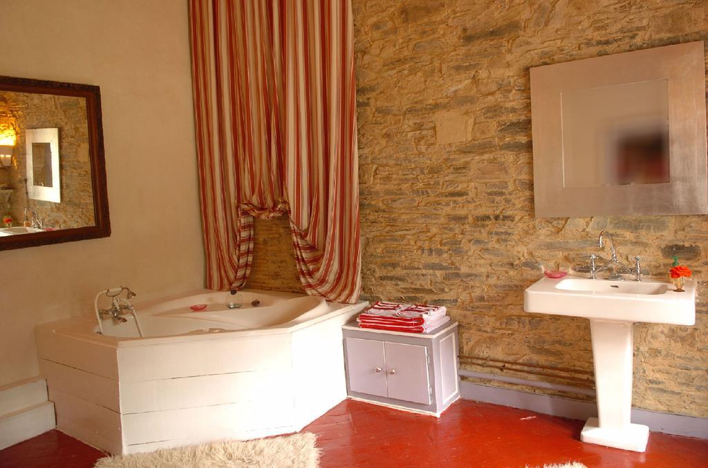 Chateau Du Boschet Bed & Breakfast Bourg-des-Comptes Bilik gambar