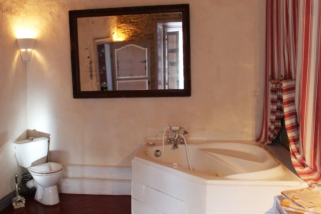 Chateau Du Boschet Bed & Breakfast Bourg-des-Comptes Luaran gambar